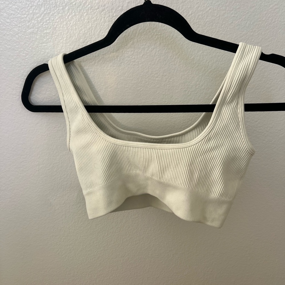 Cream Ribbed Workout Bra Short Set - Picture 3 of 6